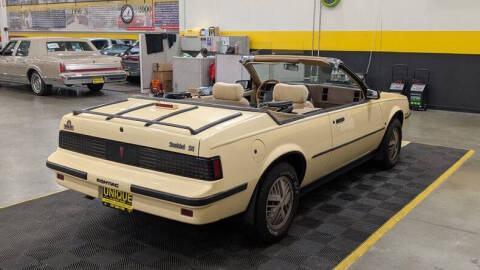 1987 Pontiac Sunbird SE