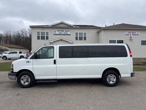 2013 Chevrolet Express for sale at SOUTHERN SELECT AUTO SALES in Medina OH