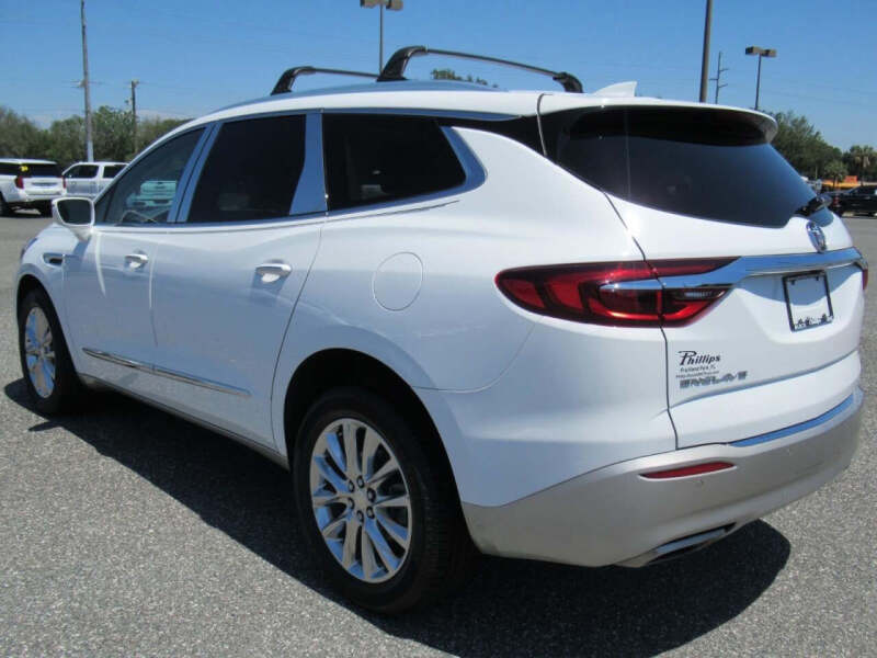 2020 Buick Enclave Essence
