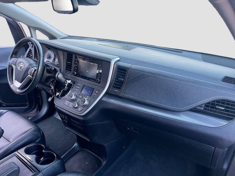 2020 Toyota Sienna