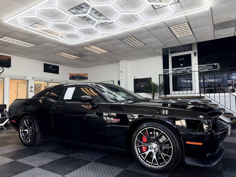 2016 Dodge Challenger SRT 392