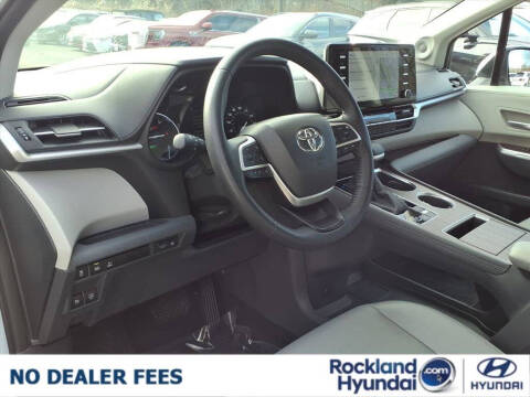 2023 Toyota Sienna XLE 7-Passenger