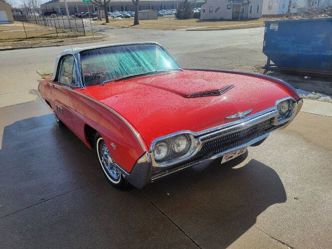 1963 Ford Thunderbird