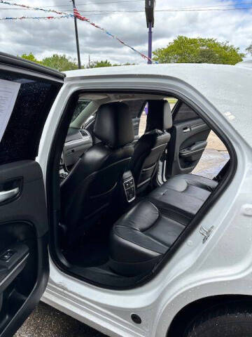 2019 Chrysler 300 Limited