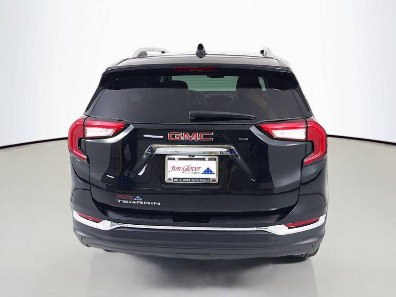 2023 GMC Terrain SLT
