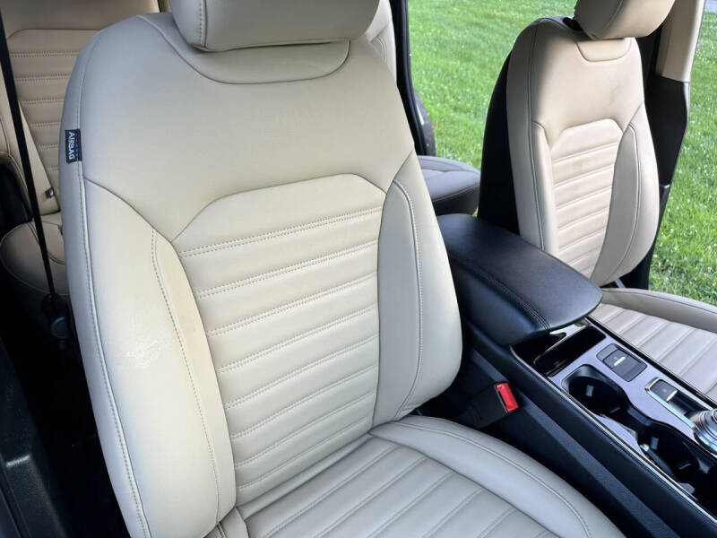 2019 Ford Edge SEL