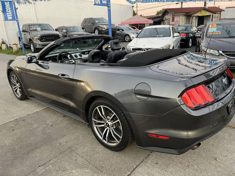 2016 Ford Mustang EcoBoost Premium