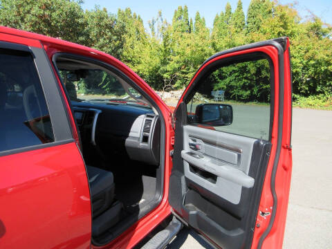2016 RAM 1500 SLT
