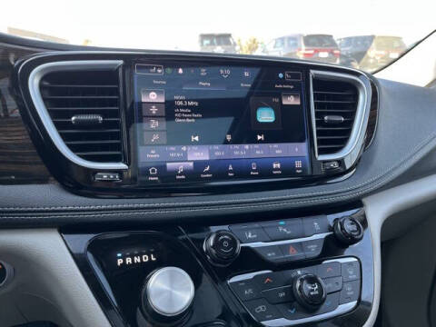 2023 Chrysler Pacifica Plug-In Hybrid Limited