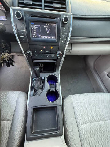 2015 Toyota Camry LE