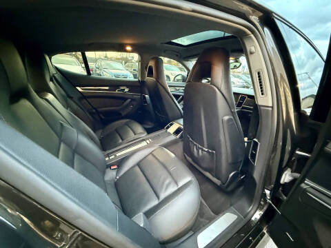 2012 Porsche Panamera