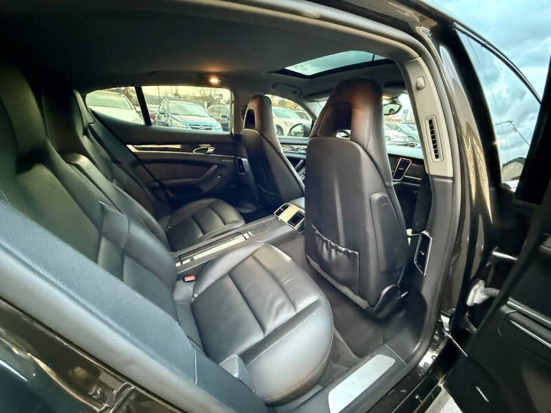 2012 Porsche Panamera