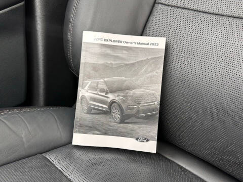 2023 Ford Explorer Platinum