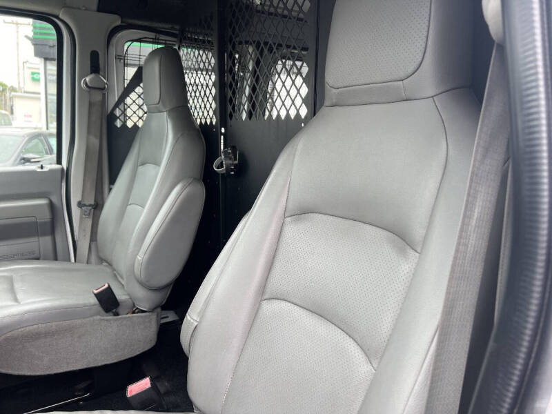 2011 Ford E-Series