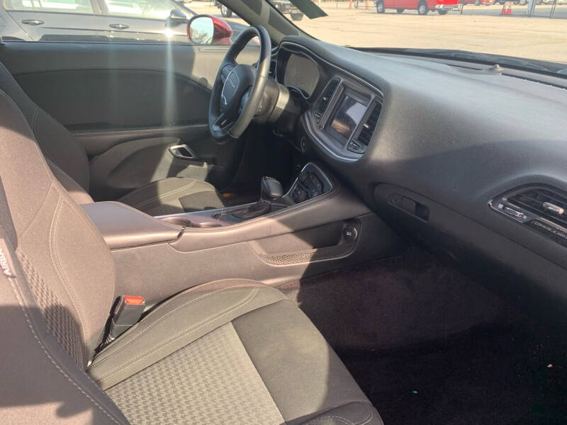 2018 Dodge Challenger SXT Plus