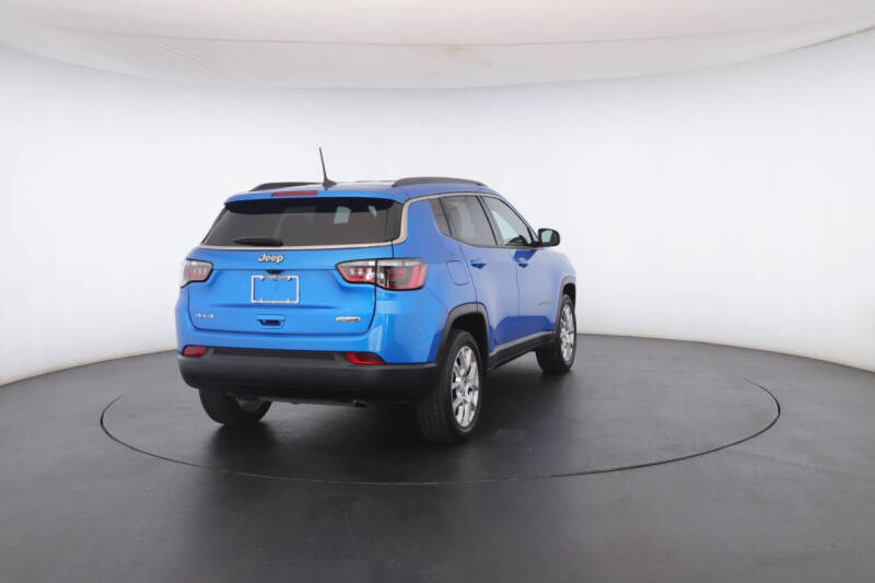2023 Jeep Compass Latitude Lux