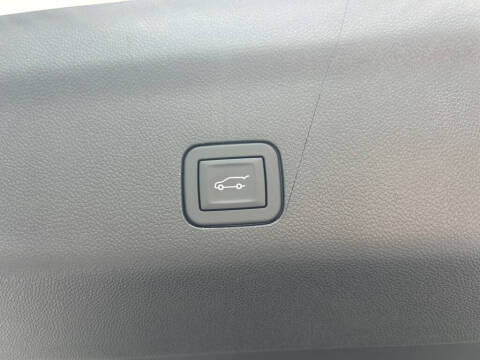 2025 GMC Yukon XL AT4