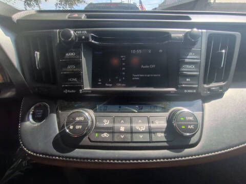 2018 Toyota RAV4 SE