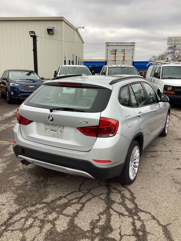 2013 BMW X1 28i photo 9