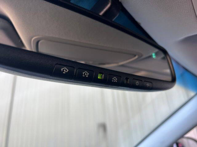 2017 Kia Cadenza Premium