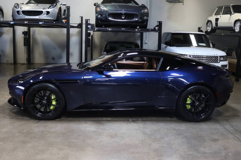 2019 Aston Martin DB11 AMR
