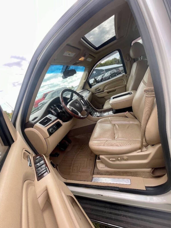 2014 Cadillac Escalade Luxury