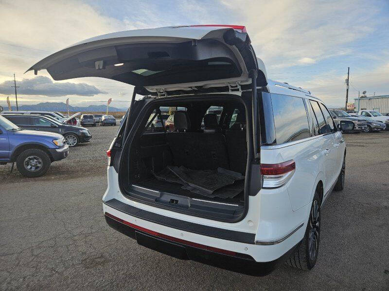 2022 Lincoln Navigator L Black Label