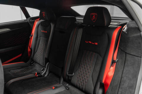 2024 Lamborghini Urus Performante