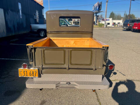 1934 Ford Custom