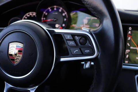 2019 Porsche Panamera 4
