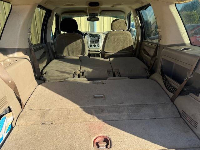 2004 Ford Explorer XLT