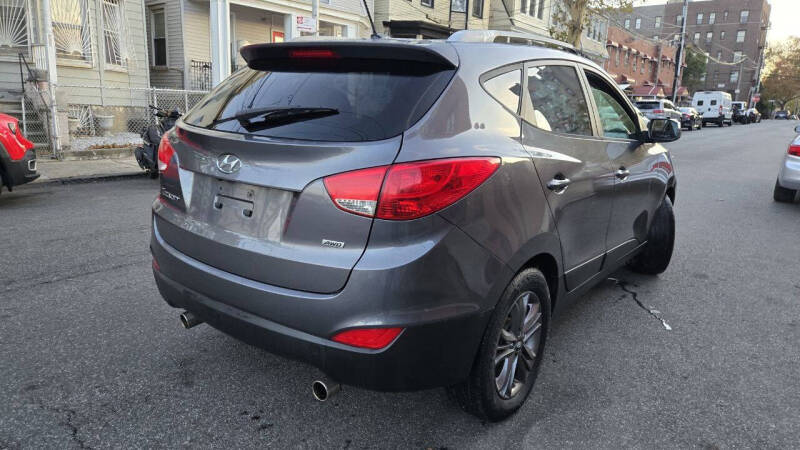 2015 Hyundai Tucson SE