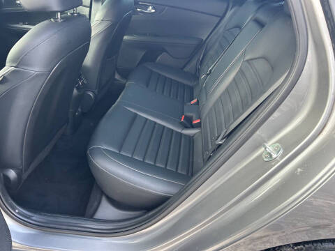 2022 Kia Forte GT Line