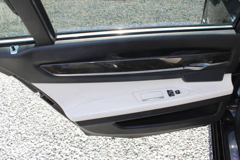 2013 BMW 7 Series 750Li xDrive