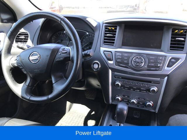 2019 Nissan Pathfinder SL
