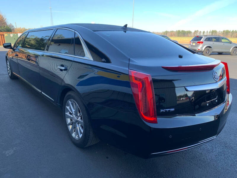 2013 Cadillac XTS Pro Coachbuilder-Limo