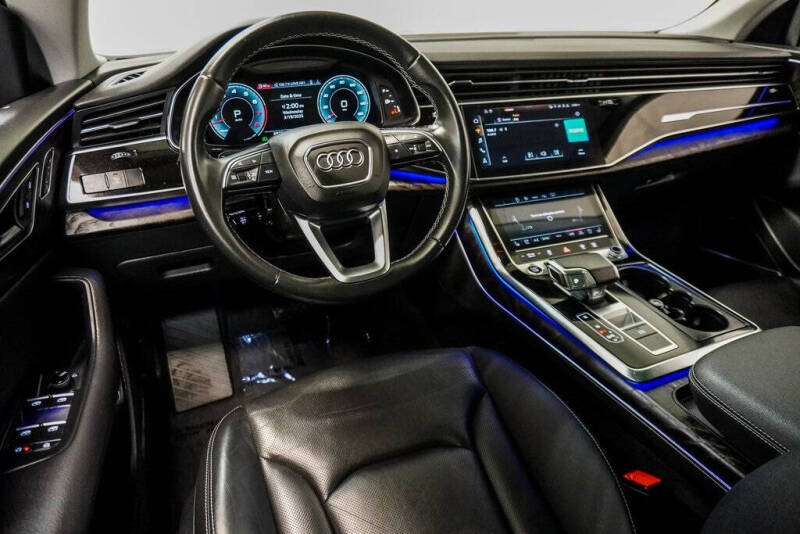 2022 Audi Q8 quattro Premium Plus 55 TFSI