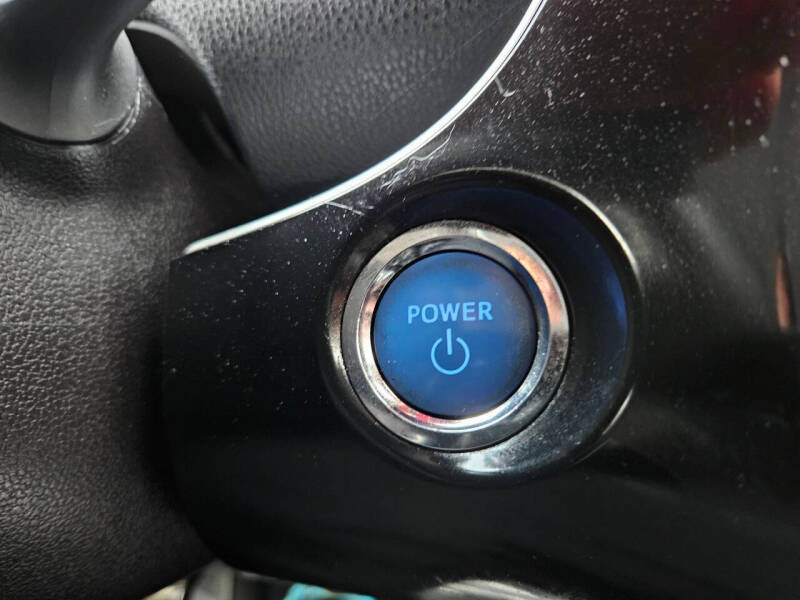 2020 Toyota Prius XLE