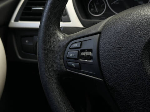 2018 BMW 3 Series 320i