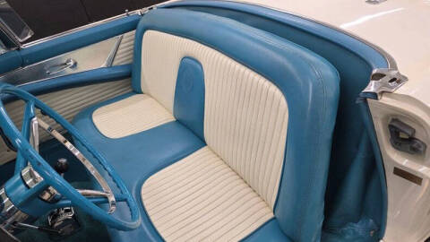 1956 Ford Thunderbird