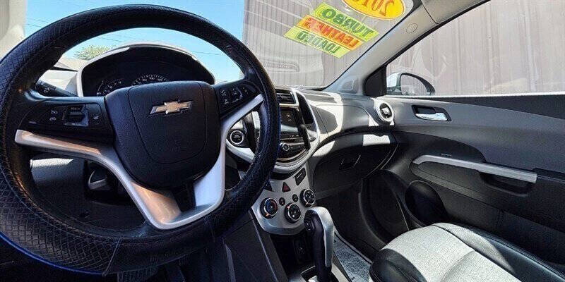 2018 Chevrolet Sonic Premier Auto