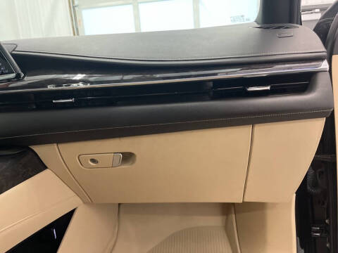 2022 Cadillac Escalade ESV Premium Luxury