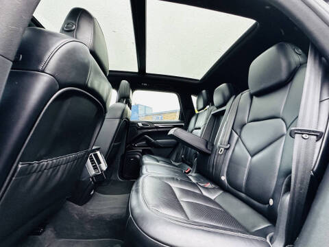 2015 Porsche Cayenne S