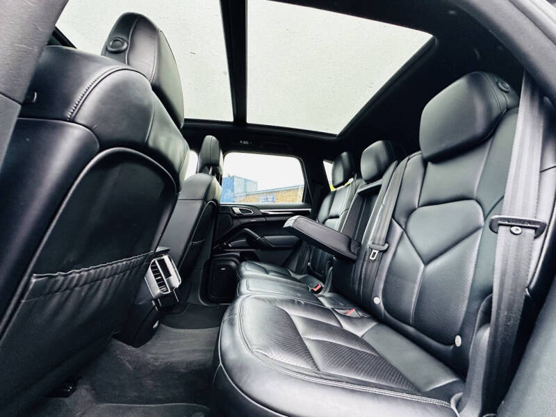 2015 Porsche Cayenne S