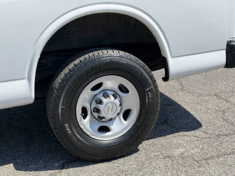 2020 Chevrolet Express 2500