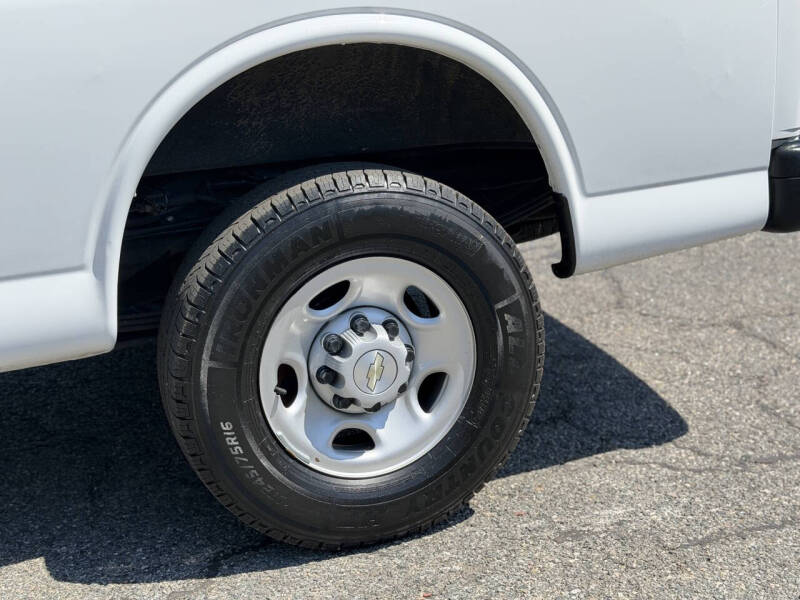 2020 Chevrolet Express 2500