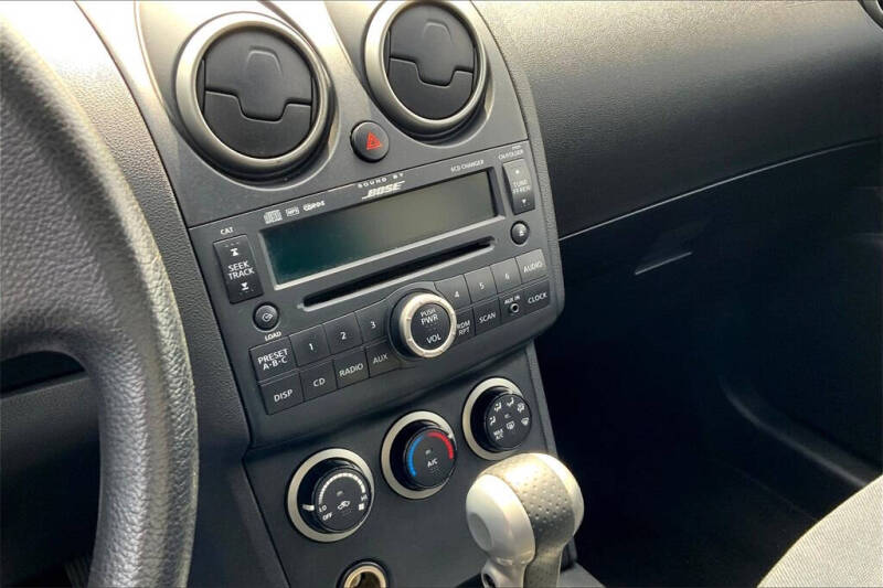 2010 Nissan Rogue S Krom