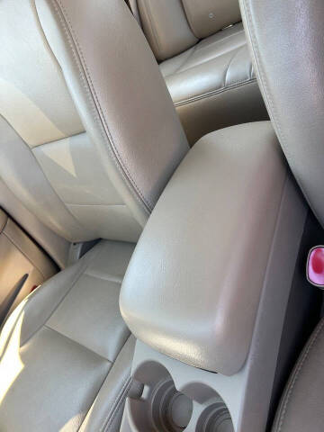 2003 Ford Taurus SES