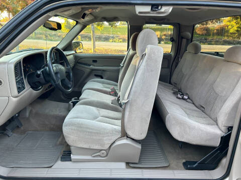 2005 Chevrolet Silverado 1500 LS