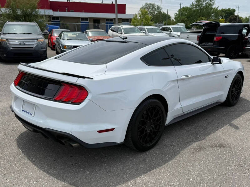 2019 Ford Mustang